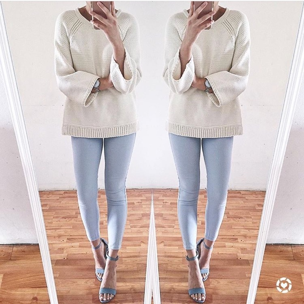 Light blue cropped jean leggings
